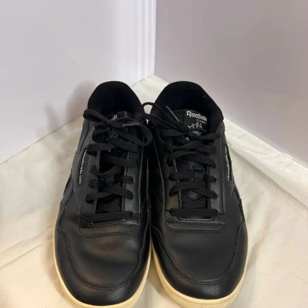 Reebok Men's Black Athletic Shoes
